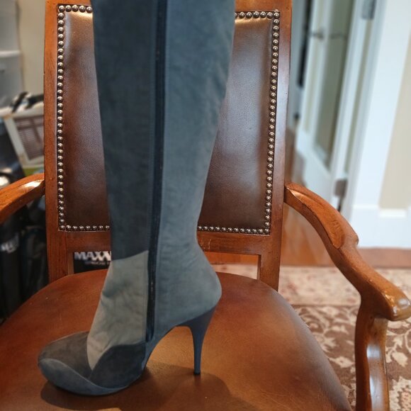 New leather tall boots in 3 colours. - Picture 2 of 7